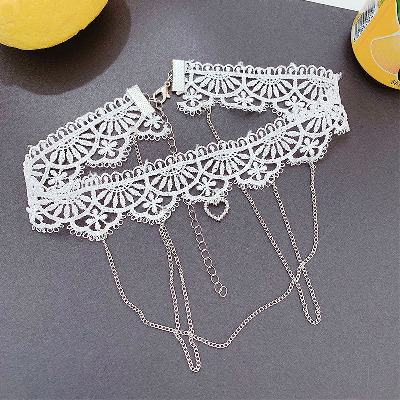 New Lace Fringed Peach Heart Hollow Chain Choker