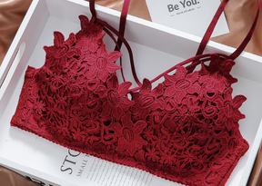 Sexy lace pattern bra