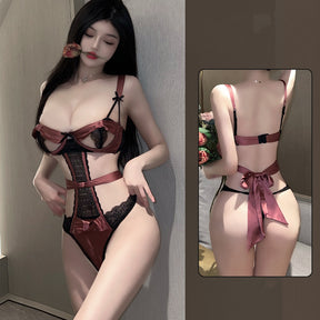 Free Lace Hollowed-out Temptation Low Chest