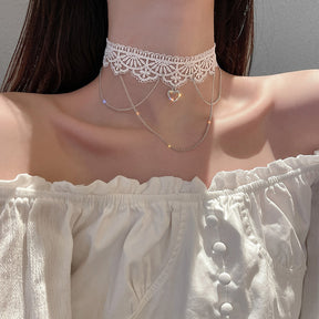 New Lace Fringed Peach Heart Hollow Chain Choker