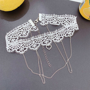New Lace Fringed Peach Heart Hollow Chain Choker