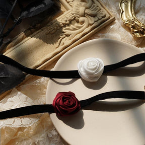 Hepburn Vintage Rose Flower Velvet Choker Collarbone Chain